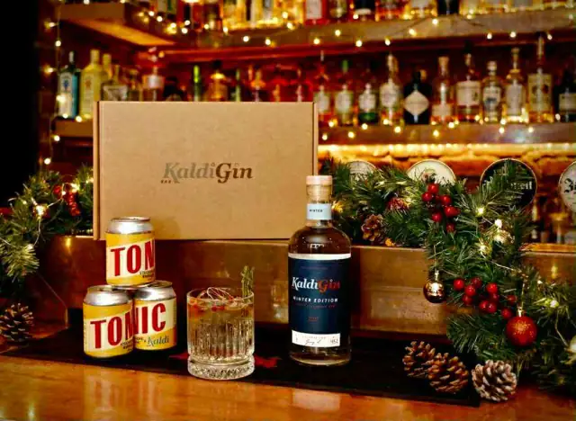 Kaldi Gin gjafakassinn — Kaldi bar